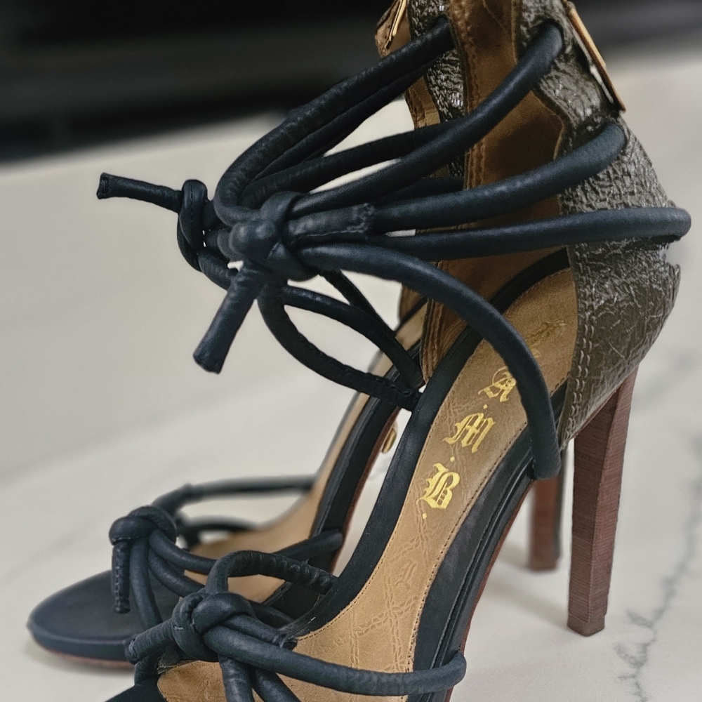 L.A.M.B. Qwen Stefani Blue Leather Strappy Heels - Picture 5 of 9